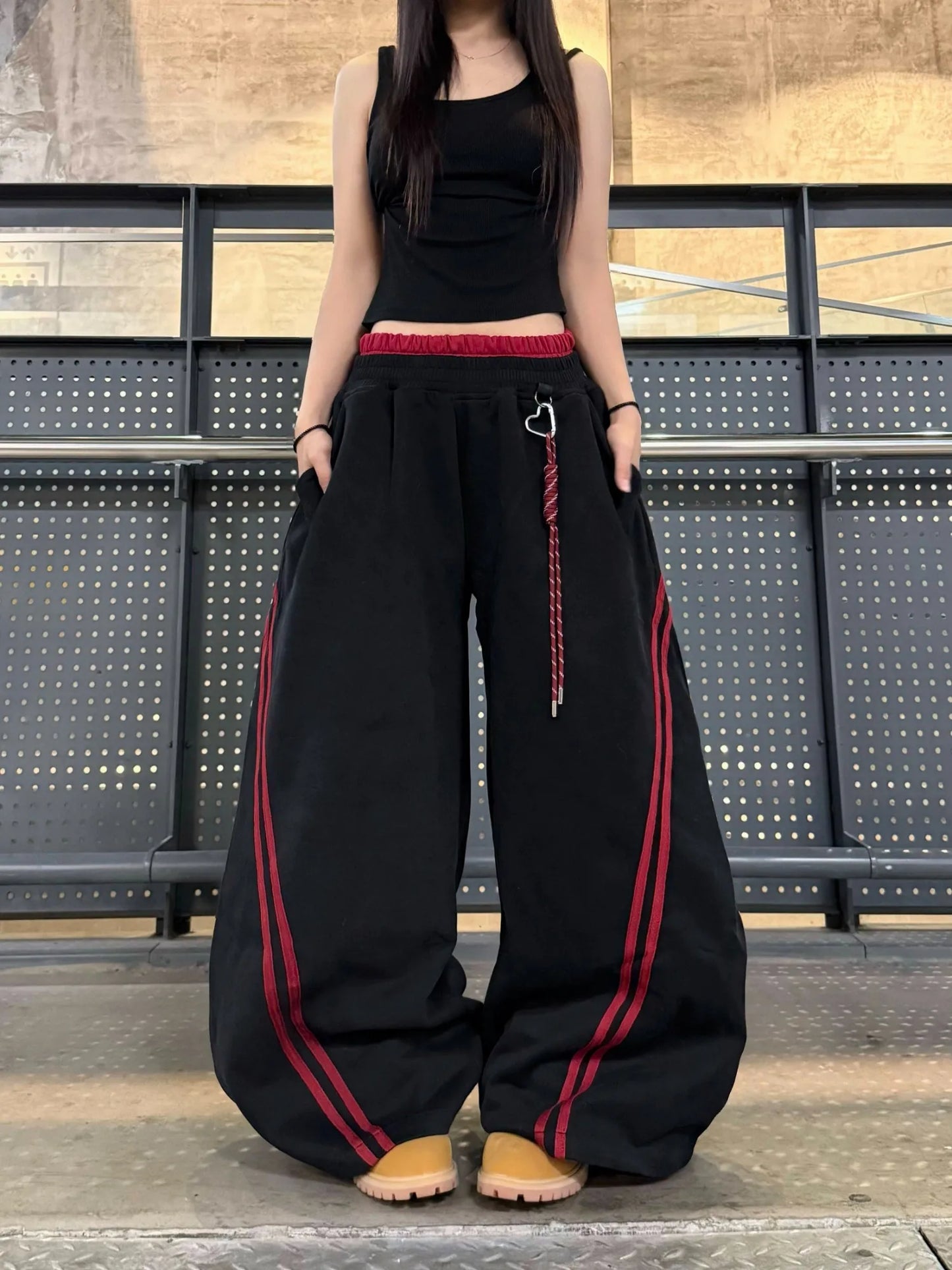 Aelfric Eden Baggy Barrel Sweatpants