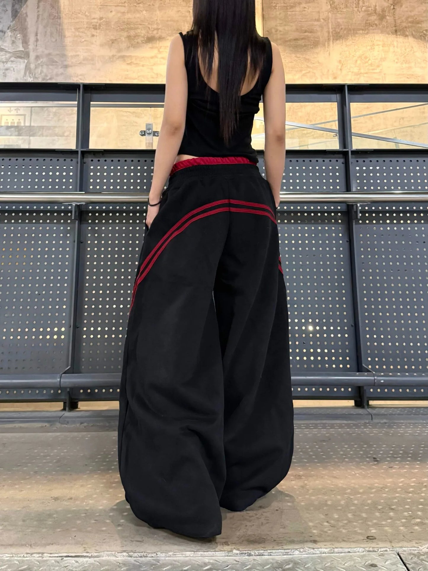 Aelfric Eden Baggy Barrel Sweatpants