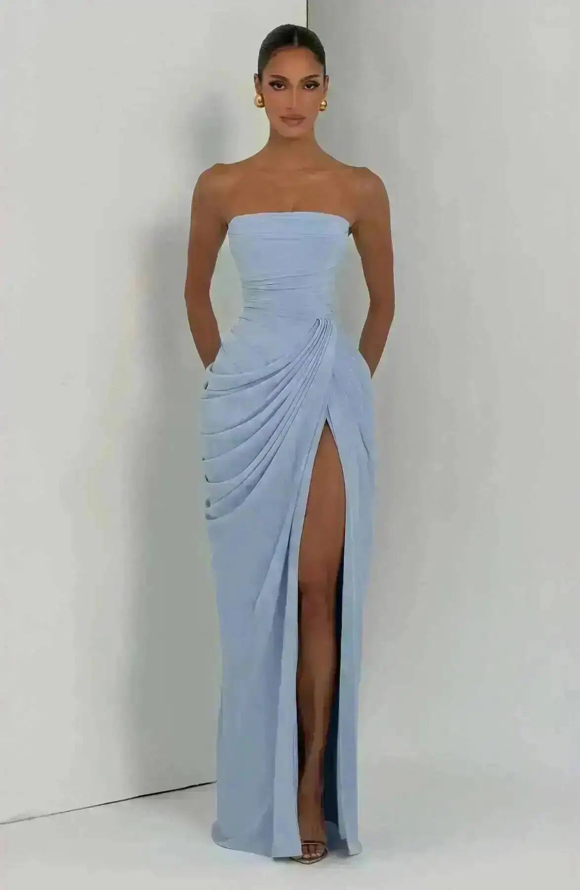 Cyra Maxi Dress - Deep Red